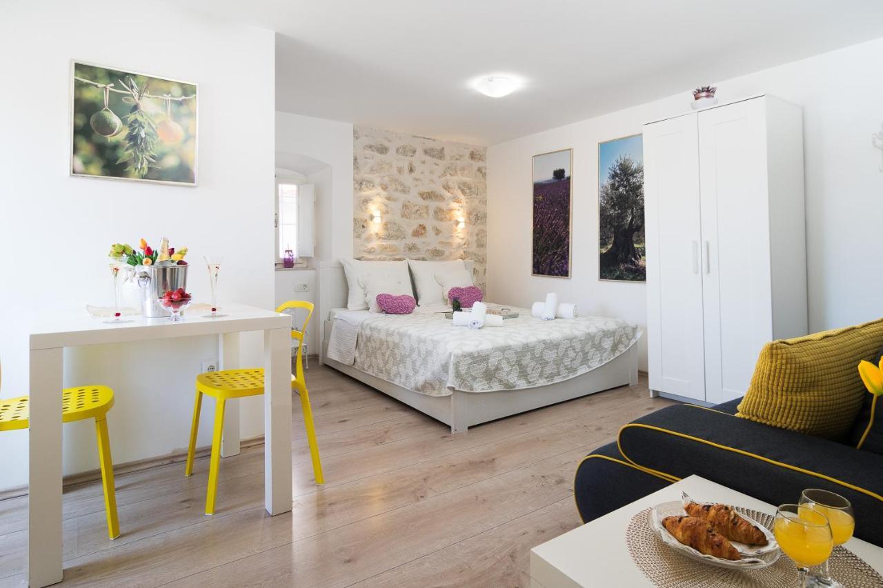 Guest House Babina - Apartments King & Queen Split Luaran gambar